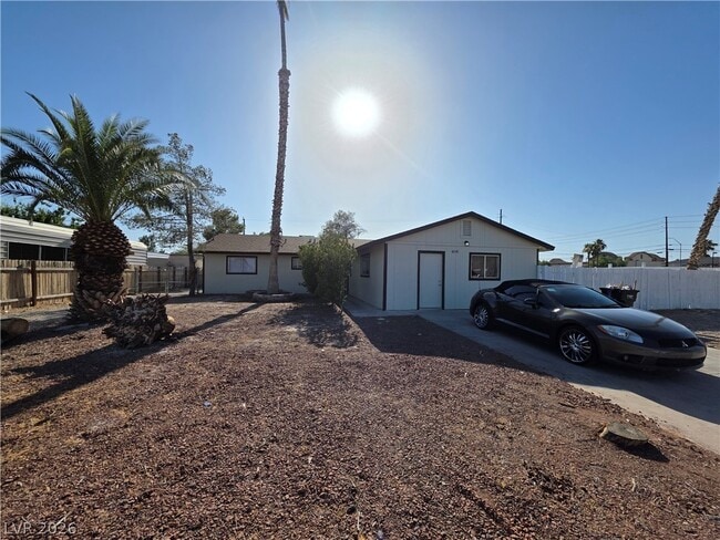Photo - 4341 San Mateo St