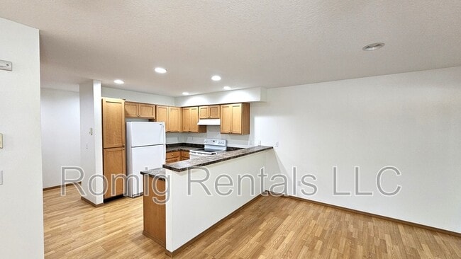 Photo - 8102 NE 36th Ct