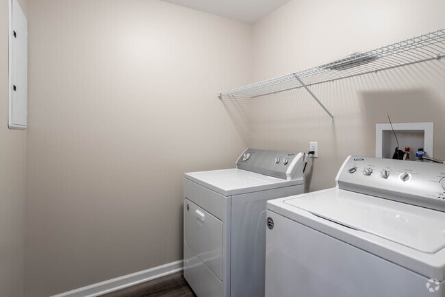 3BR, 2BA - Laudry