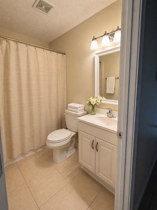 Photo - 5227 Bunche Dr