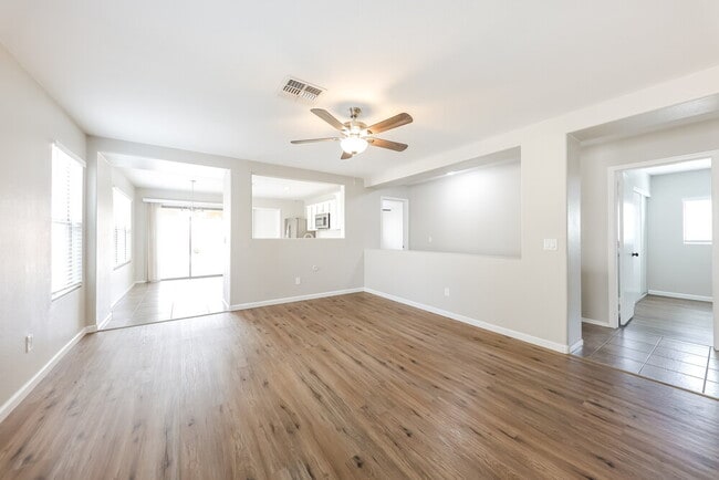 16910 W Marconi Ave
