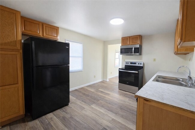 Photo - 350 Waterloo Geneva Rd