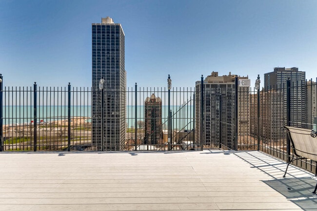 Photo - 1540 N State Pky Unit 12B