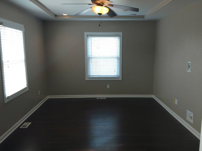 Photo - ALL PROSPECTIVE TENANTS MUST SUBMIT A $58 ...