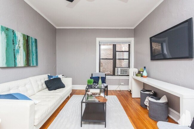 Photo - 629 W Cornelia Ave Unit 33-1E