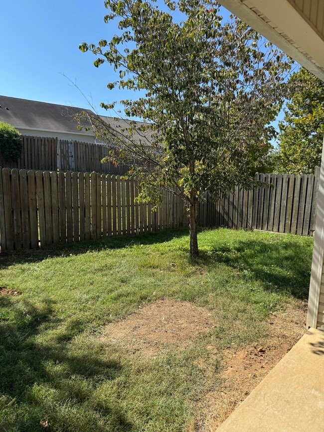 Building Photo - 7129 Rocky Mountain High Blvd Rental