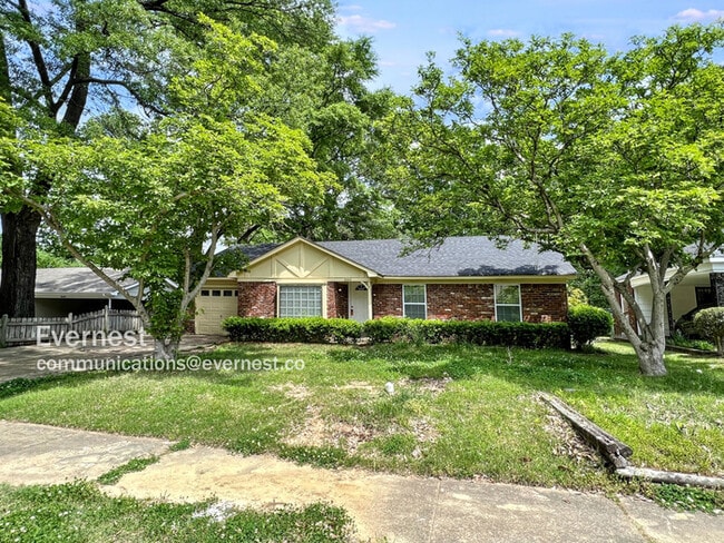 Photo - 3606 Clearbrook St House