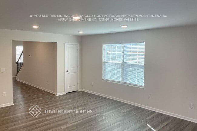 Photo - 121 Hazelnut Wy