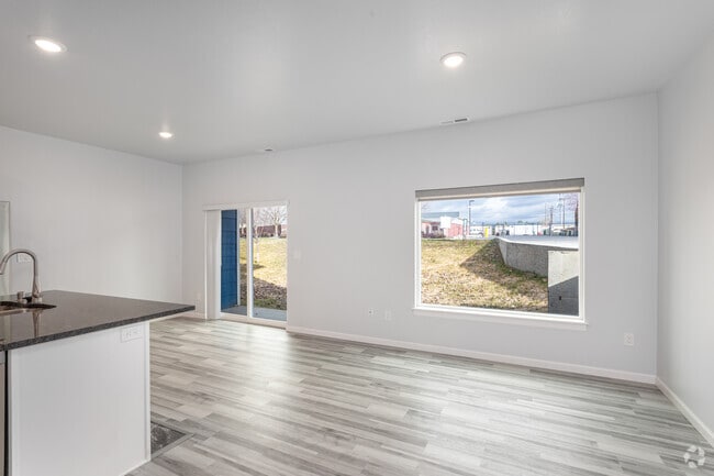 3BR, 3BA - 1,480SF - Eastside Estates