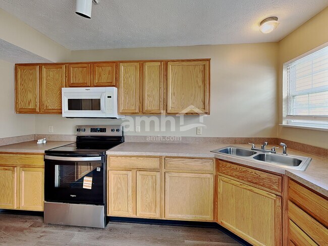 Photo - 8364 Chesterhill Ln