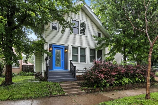 3 Bed/ 2 Bath- Immediate Move In - Or Augu... - 3 Bed/ 2 Bath- Immediate Move In - Or Augu... Casa