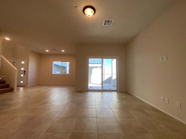Photo - 4 BED 3 BATH Townhome, 1 LOFT, 2 GARAGES, GATED!
