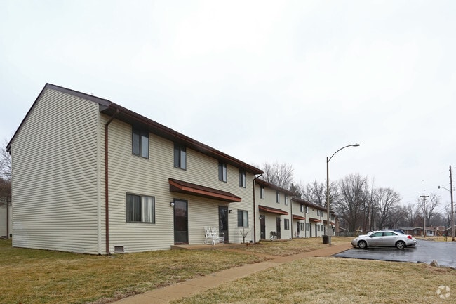 Photo - Township Village Apartments