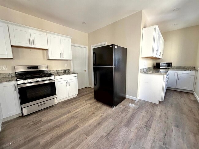 Photo - 21 Oakland Ave