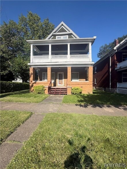 Building Photo - 455 24th St Unit 2