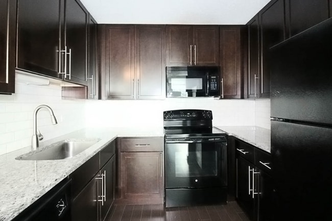 Building Photo - 666 N Clark St