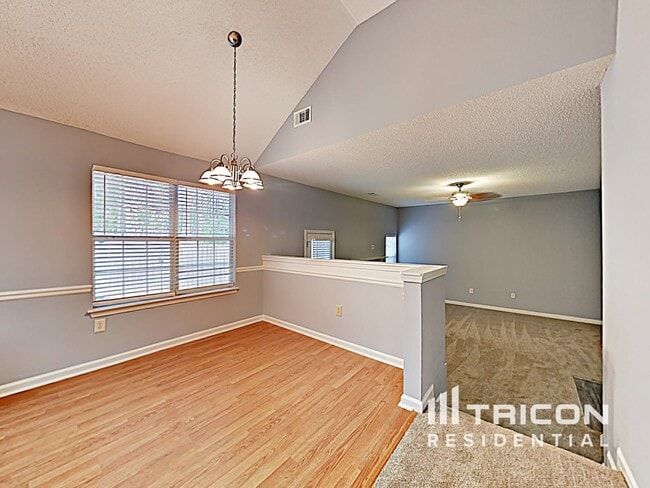 Photo - 6030 Crooked Creek Dr.