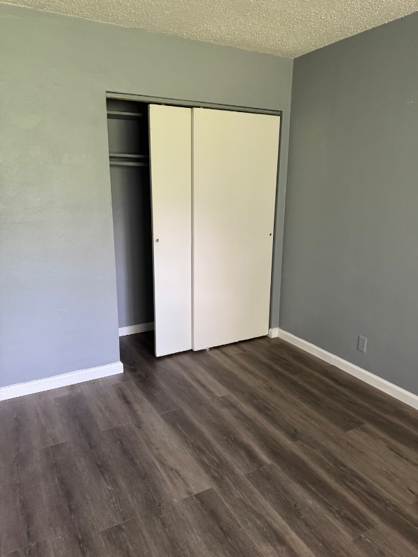 Building Photo - 4244 Miami St Rental