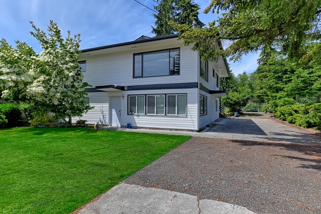 Everett Duplex - Everett Duplex House