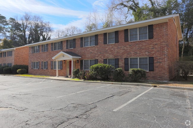 Photo - Oak Hill Apartments