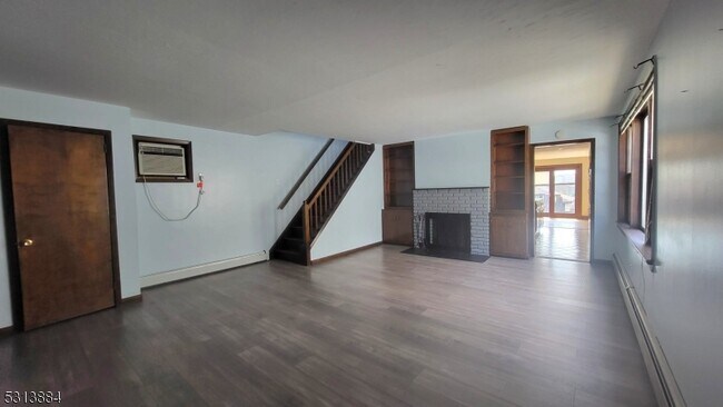 Photo - 47 Hackensack Ave