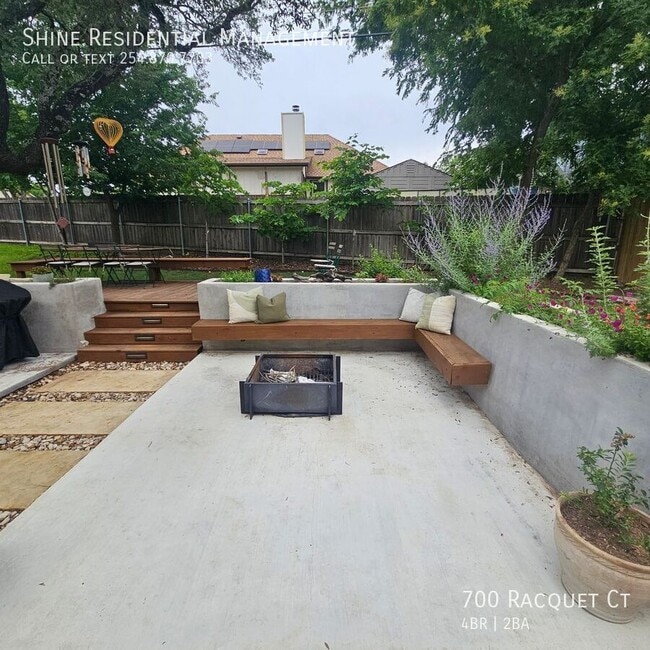Photo - 700 Racquet Ct