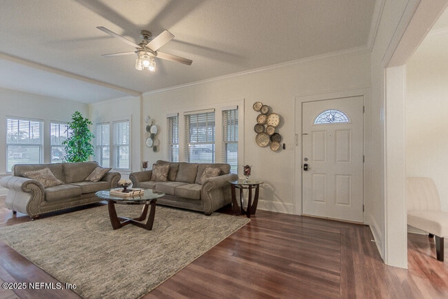 Photo - 5101 Fremont St