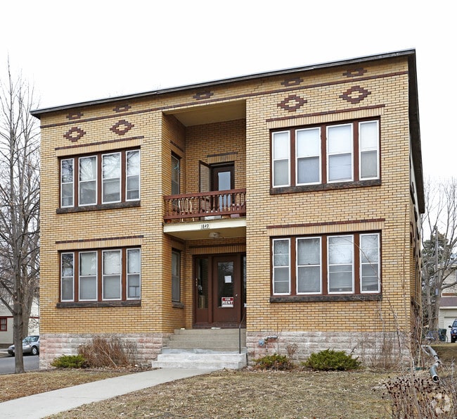 1849 Portland Ave Apartments For Rent in Saint Paul, MN