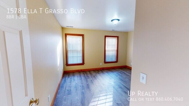 Photo - 1578 Ella T Grasso Blvd