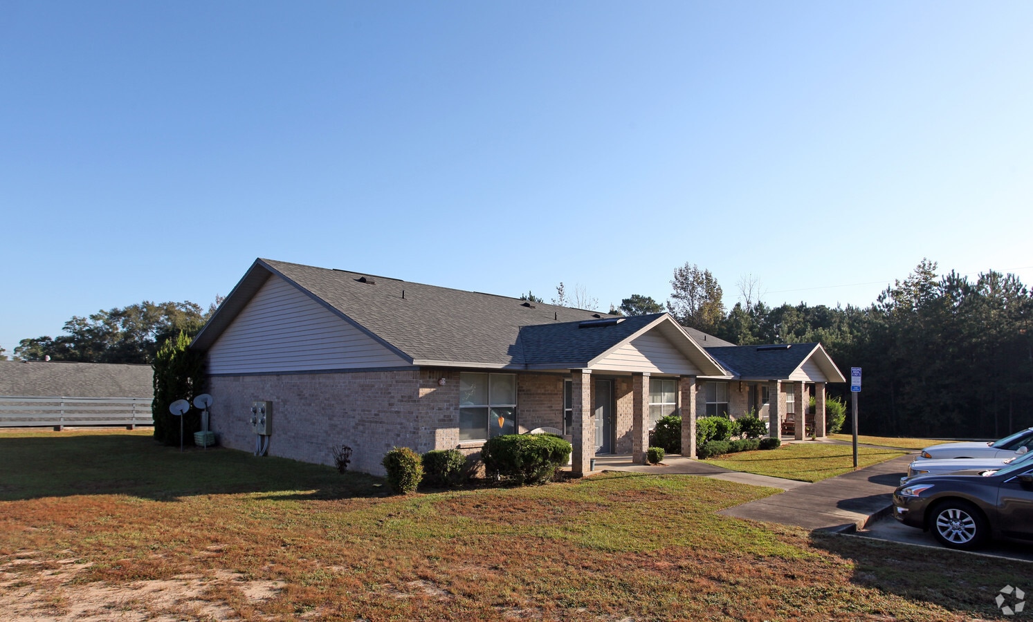 Photo - Oakwood Village