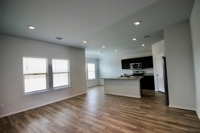 Photo - 602 Wyatt Wy