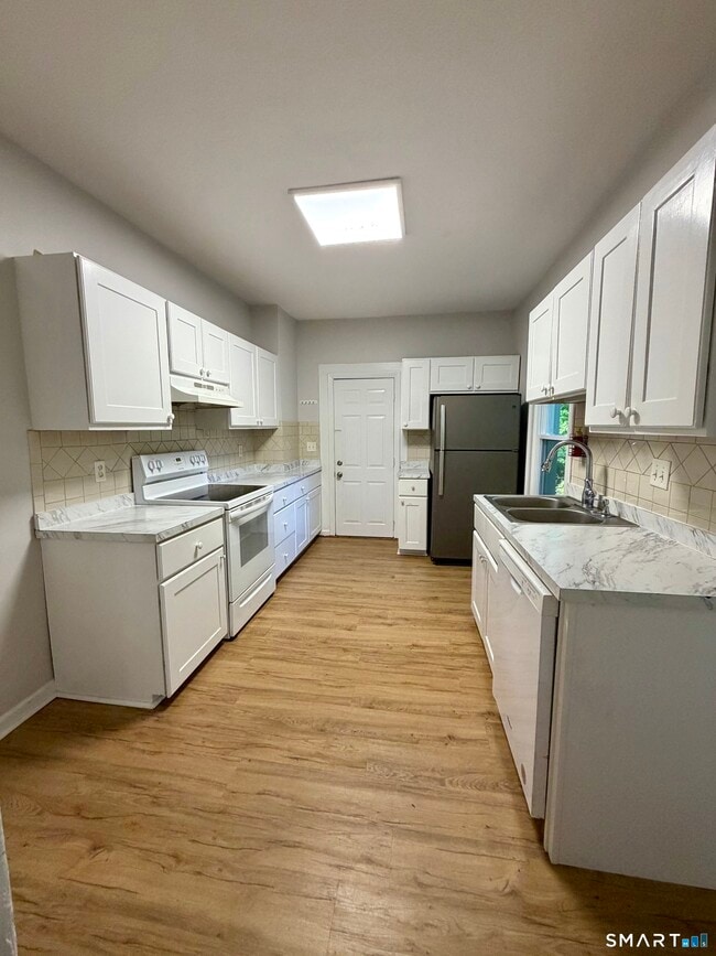 Photo - 208 Main St Unit 208