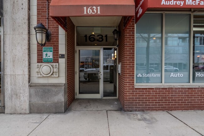 Photo - 1631 S Michigan Ave