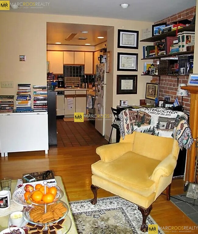 Photo - 102 Gainsborough St Unit 302E
