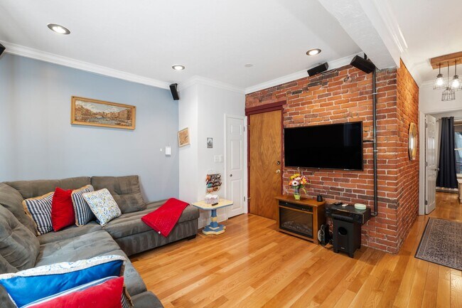 Photo - 38A Charter St Unit 2