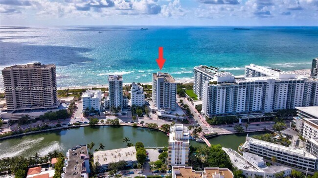 2401 Collins Ave Unit 908