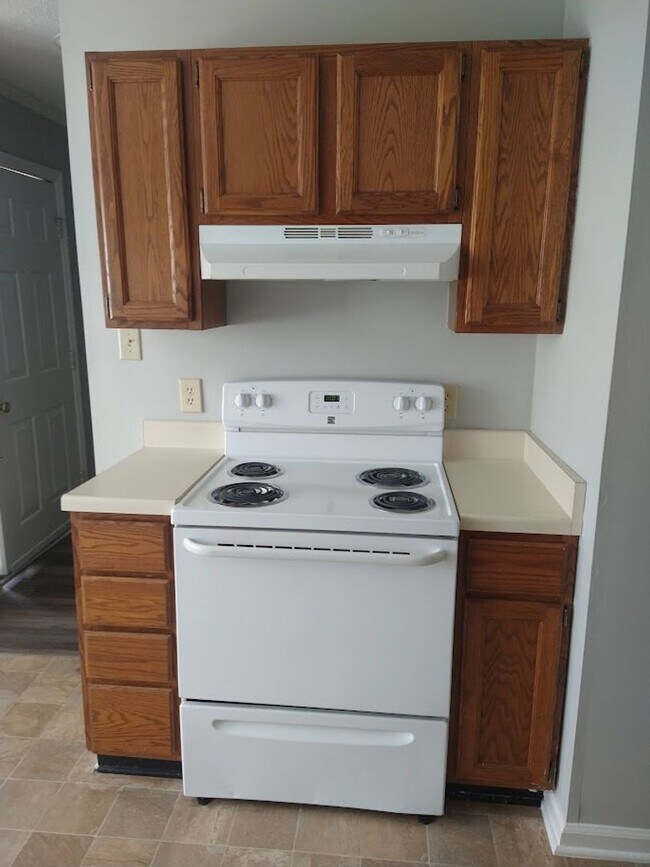 Photo - 2br/2.5ba, deck, no pets