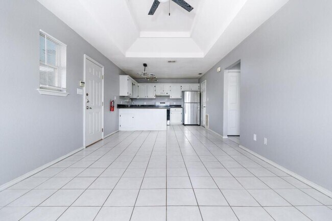 1802 Oasis Dr