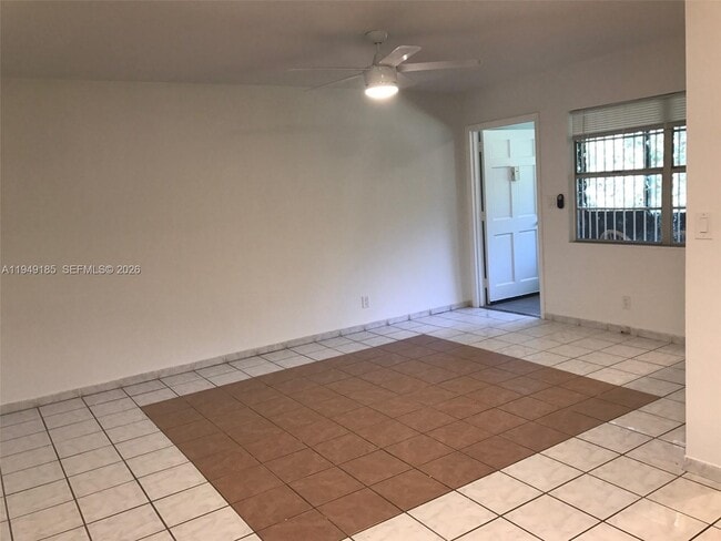 Photo - 2612 Johnson St Unit 11