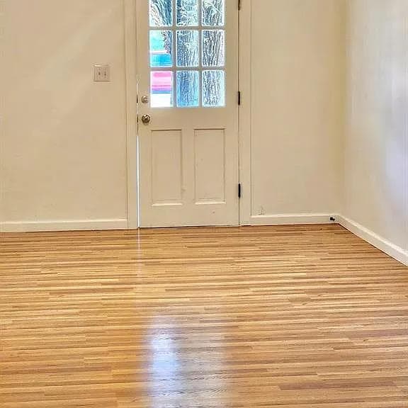 Photo - 620 W Jackson St