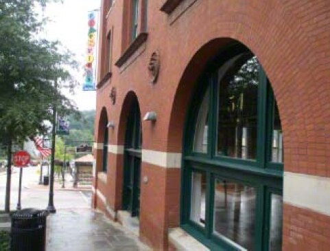 Photo - 901 Jefferson St