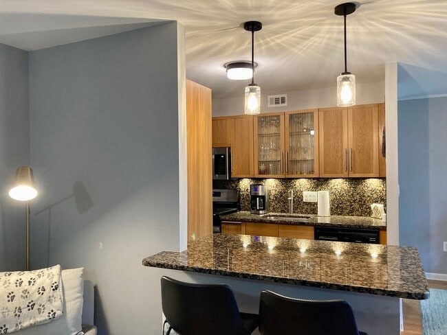 Photo - 12209 Braxfield Ct Unidad #7