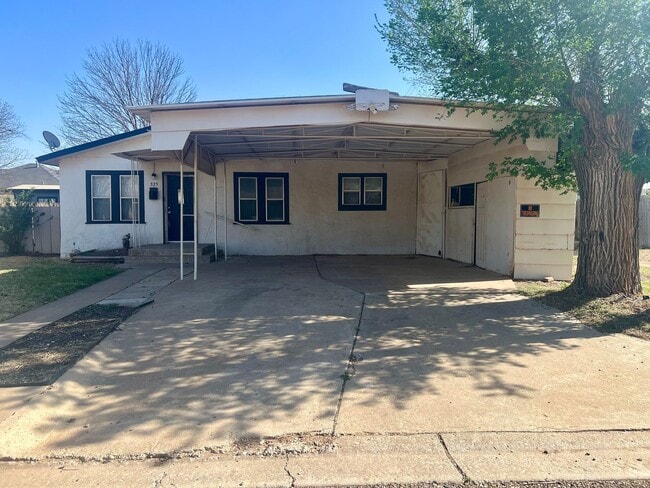 Building Photo - Charming 3 Bedroom Home in Slaton!