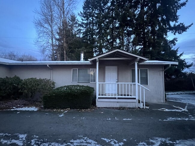 Photo - 100 S Davies Rd