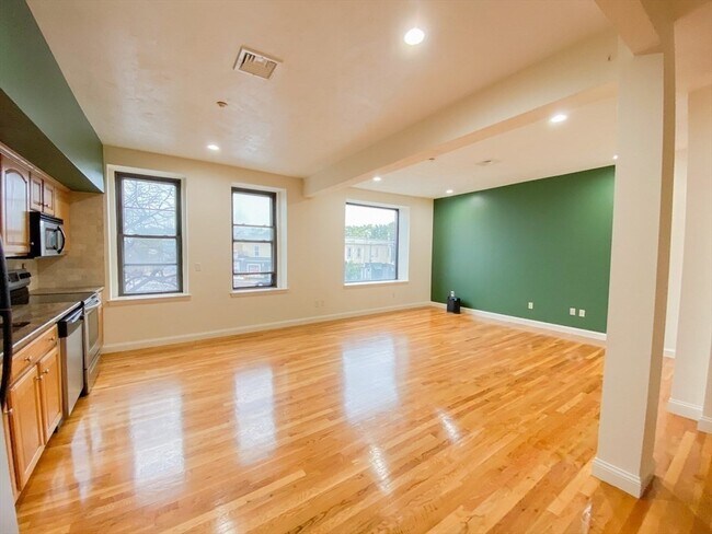 Photo - 1014 Bennington St Apartments Unit 3A