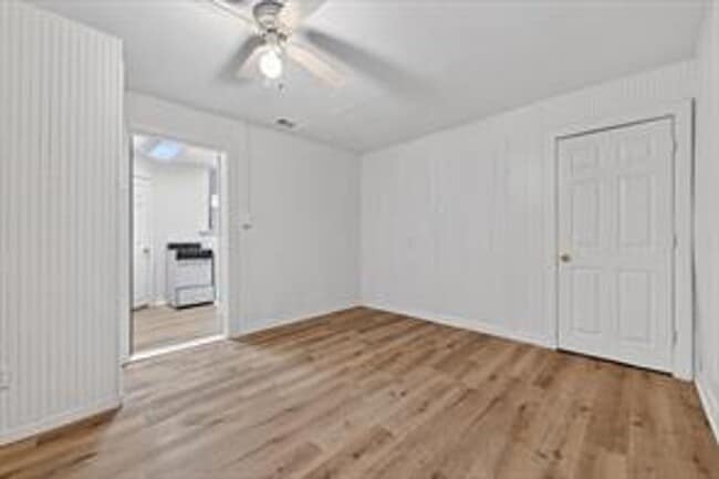 Photo - MOVE IN READY 4 BED 2 BATH!