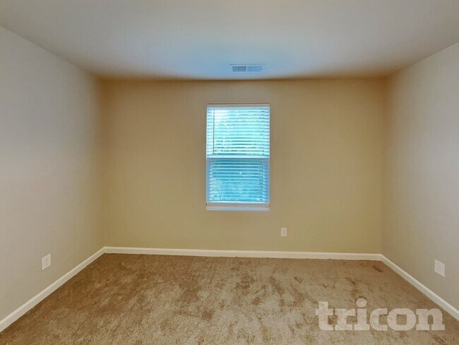 Photo - 337 Freeman Cir