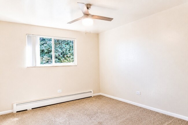 Photo - 1375 Everett Ct Unit 204