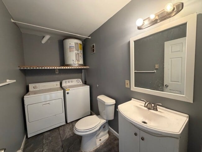 Photo - Newly renovated Town House for Rent 3Br / 2 Ba Section 8 Welcome !