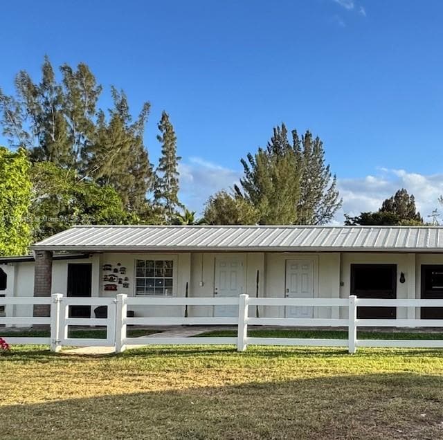 Building Photo - 17220 SW 46th St Rental